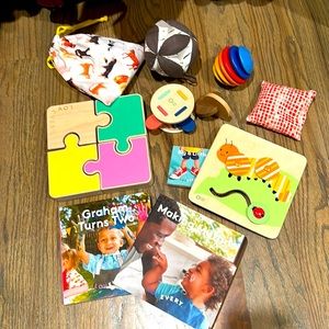 LOVEVERY & KIWI CO BUNDLE! books, pizzle, toys
